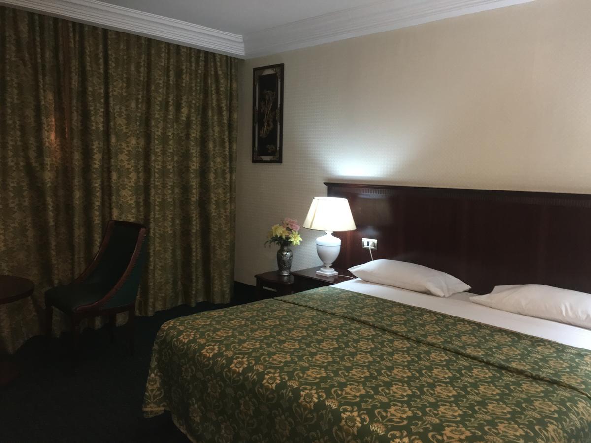 Hotel Palm Beach Ouagadougou Eksteriør bilde