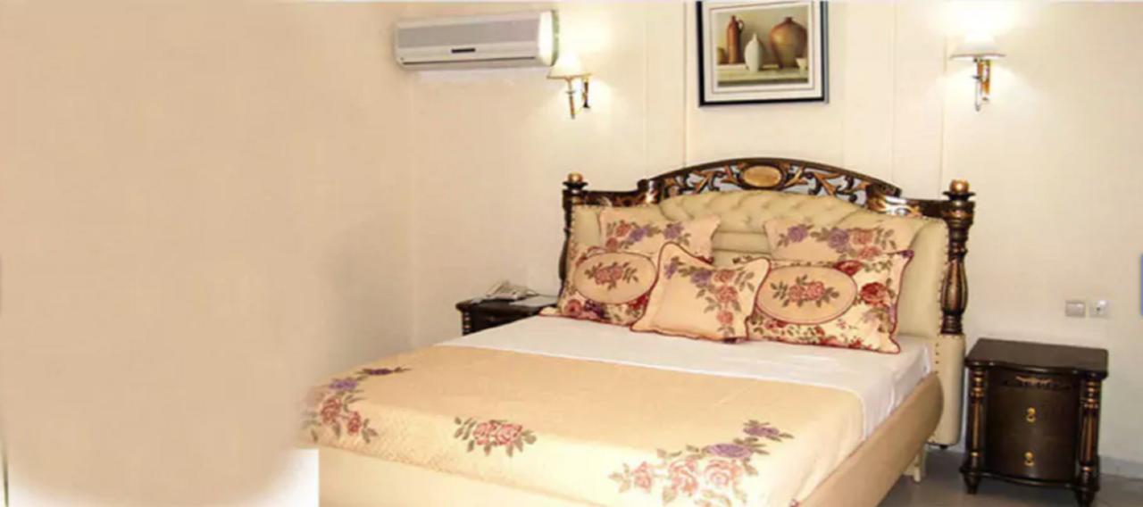 Hotel Palm Beach Ouagadougou Eksteriør bilde