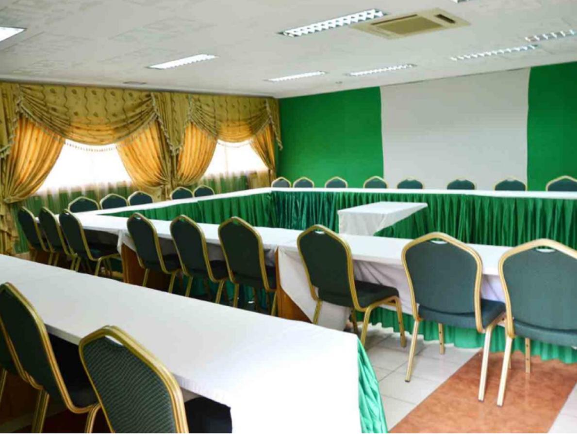 Hotel Palm Beach Ouagadougou Eksteriør bilde