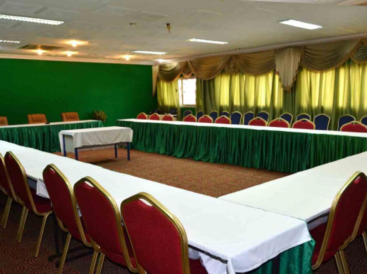 Hotel Palm Beach Ouagadougou Eksteriør bilde